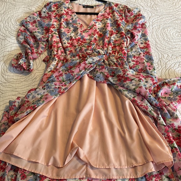 Prettygarden Floral Highlow dress (Size M) - Picture 5 of 7